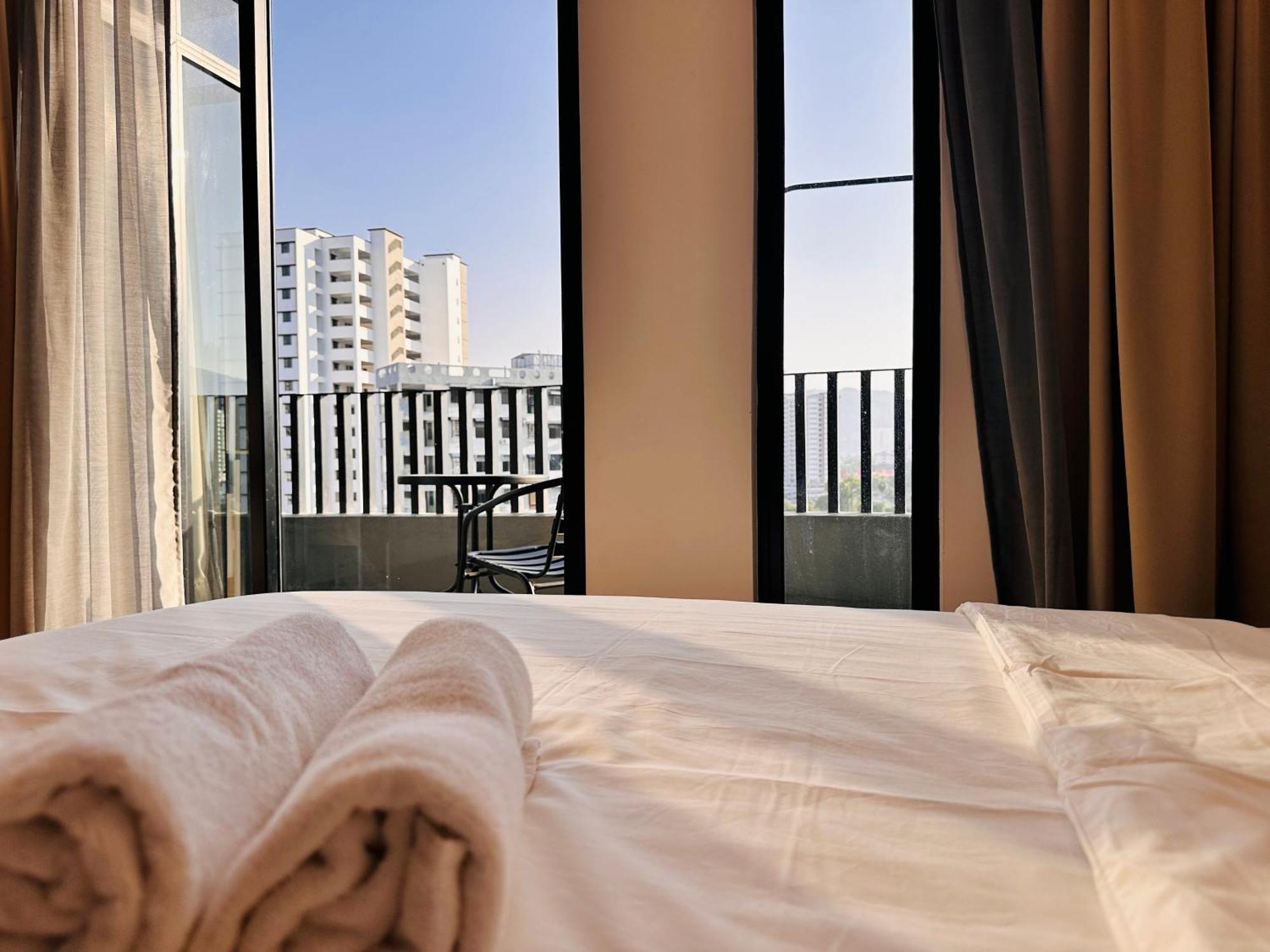 New Georgetown Instagramable 2Br Homestay For 10Pax 无敌美景两房民宿 Beacon Executive Suite Zewnętrze zdjęcie