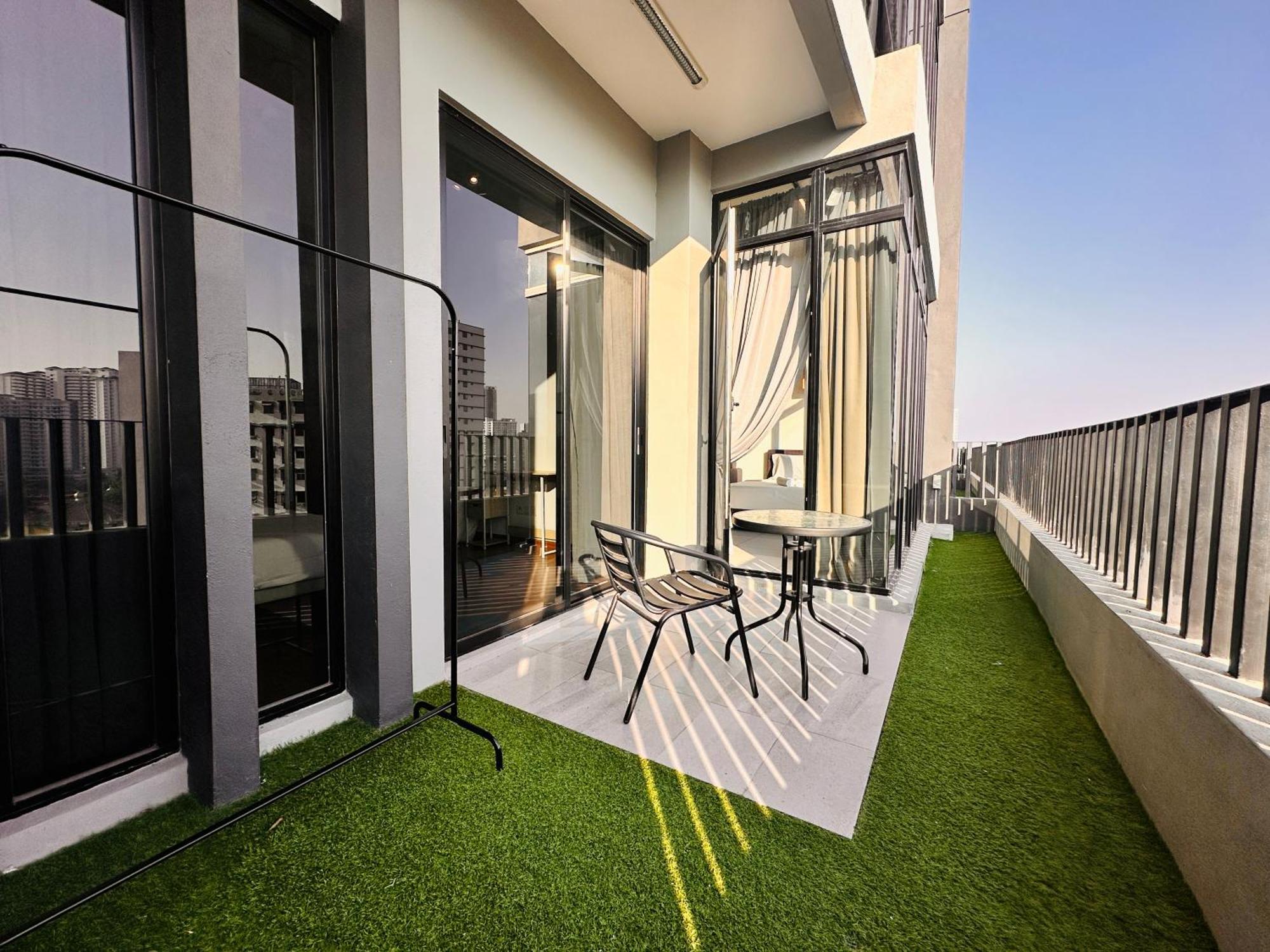 New Georgetown Instagramable 2Br Homestay For 10Pax 无敌美景两房民宿 Beacon Executive Suite Zewnętrze zdjęcie