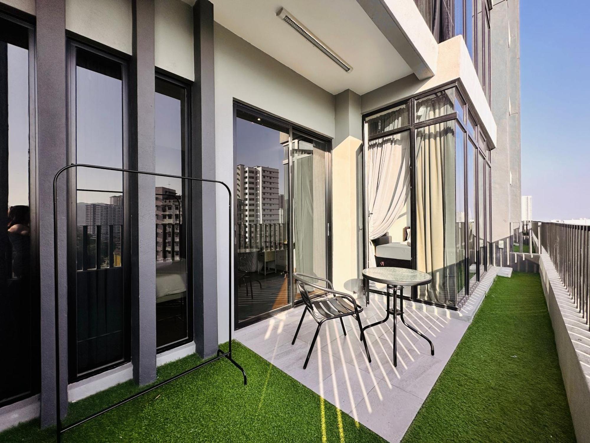 New Georgetown Instagramable 2Br Homestay For 10Pax 无敌美景两房民宿 Beacon Executive Suite Zewnętrze zdjęcie