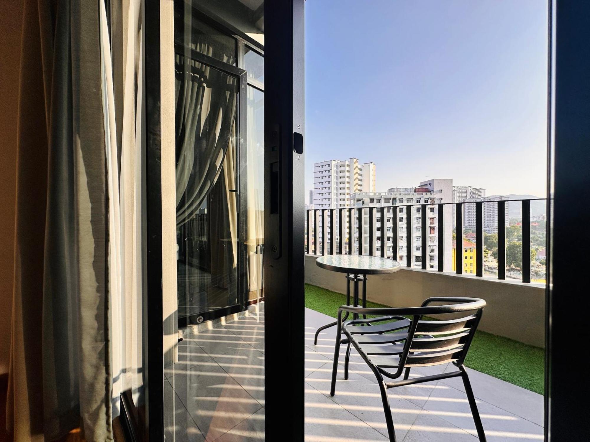 New Georgetown Instagramable 2Br Homestay For 10Pax 无敌美景两房民宿 Beacon Executive Suite Zewnętrze zdjęcie