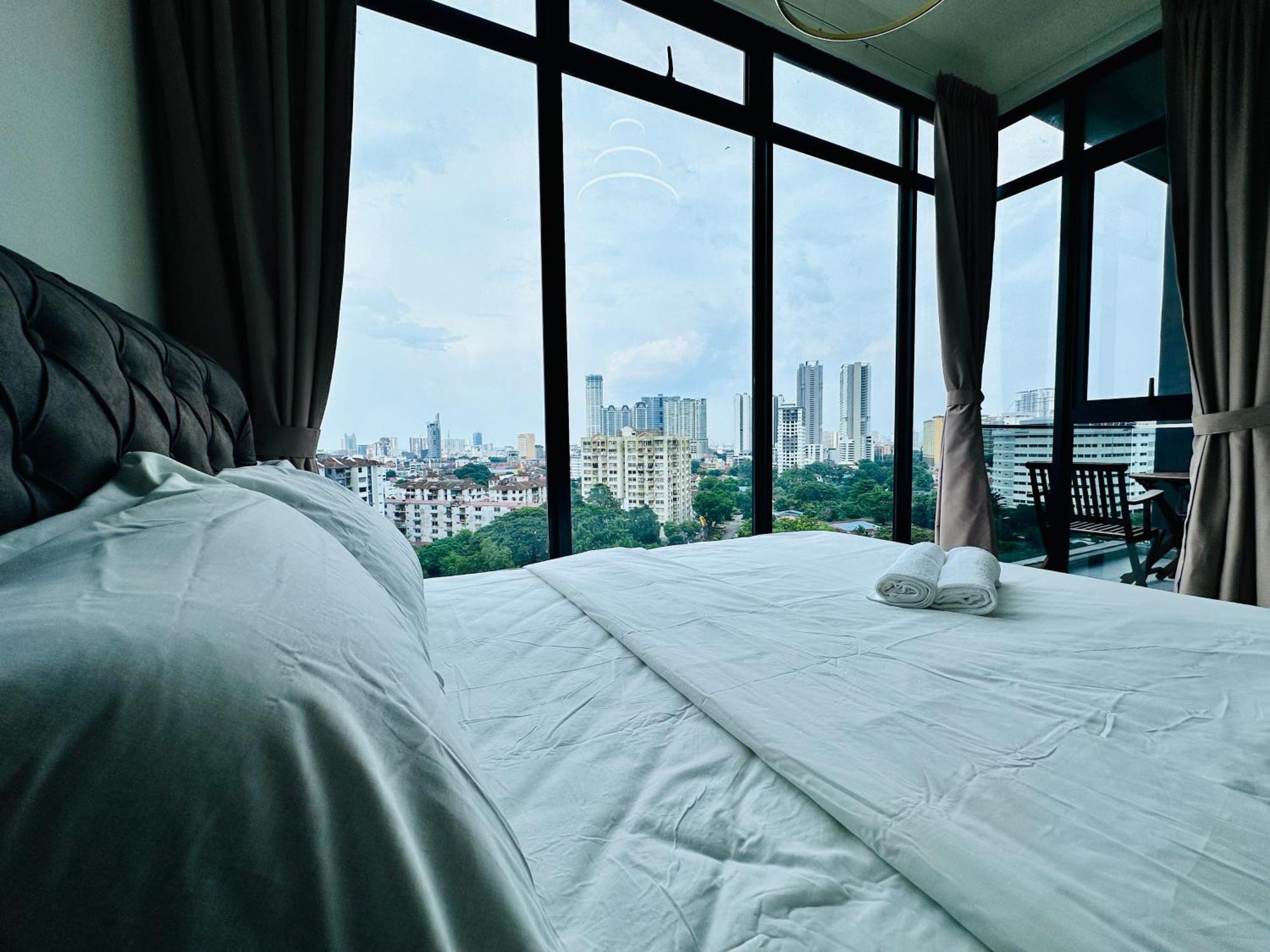 New Georgetown Instagramable 2Br Homestay For 10Pax 无敌美景两房民宿 Beacon Executive Suite Zewnętrze zdjęcie