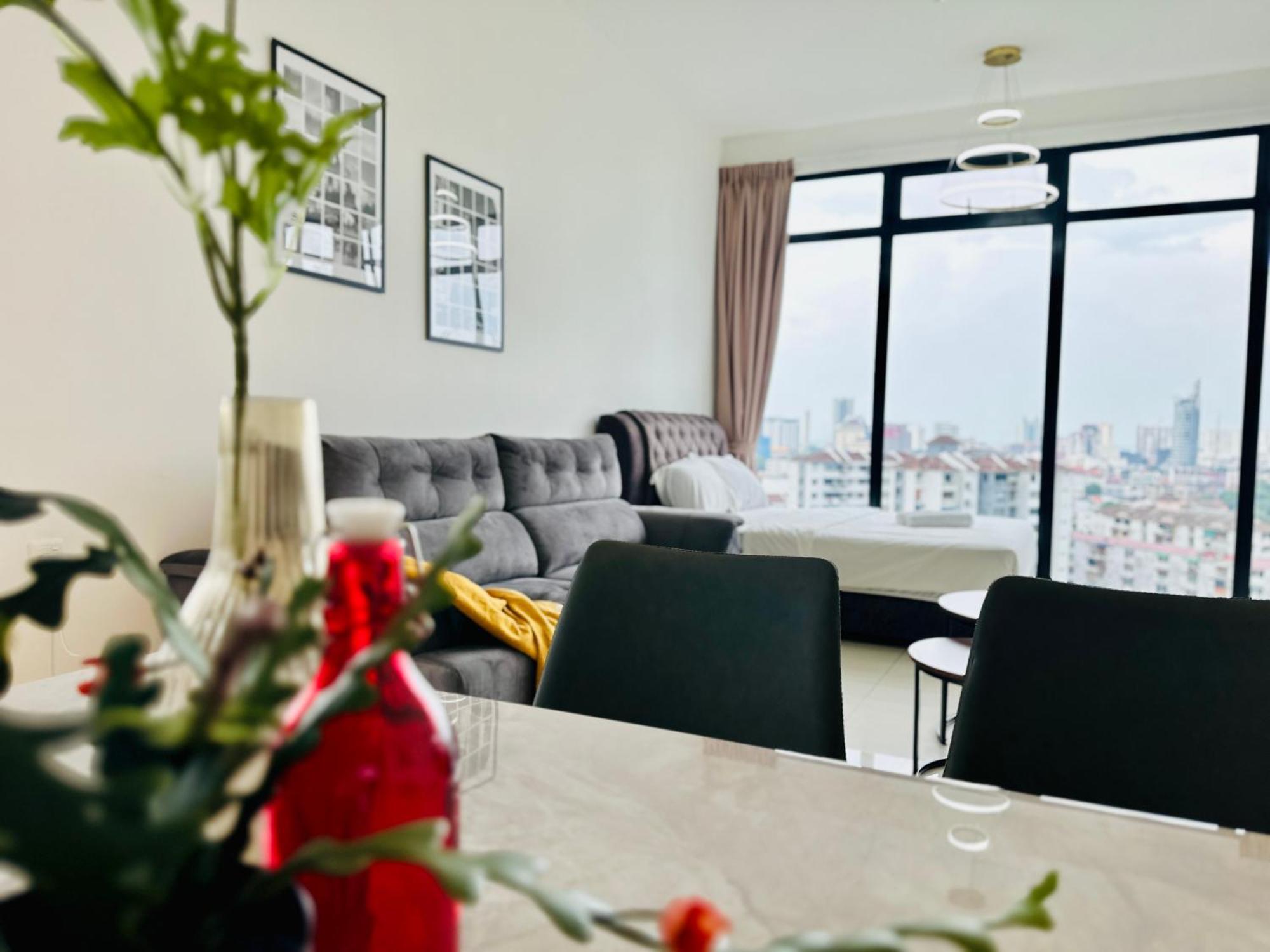 New Georgetown Instagramable 2Br Homestay For 10Pax 无敌美景两房民宿 Beacon Executive Suite Zewnętrze zdjęcie